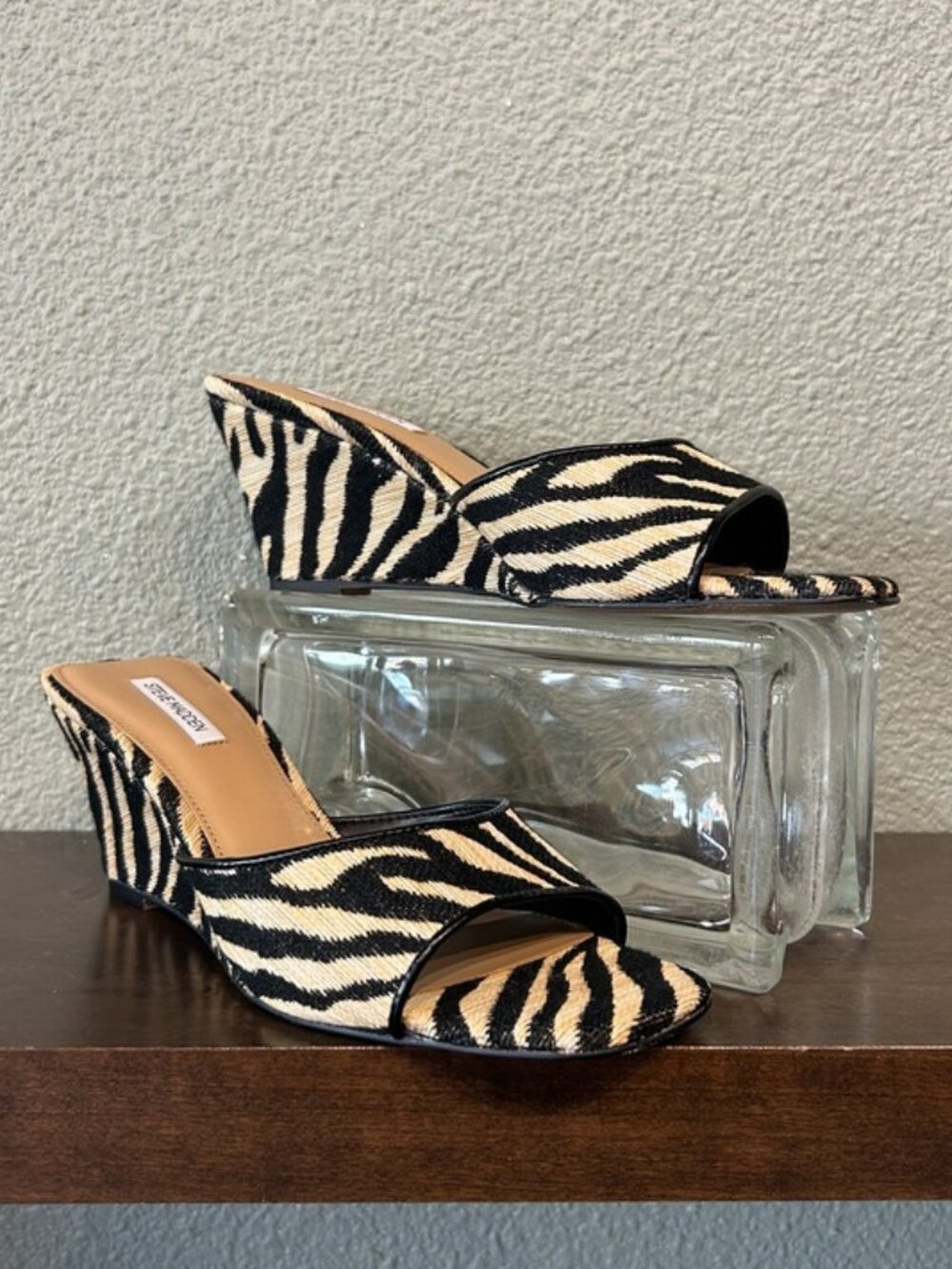 Steve Madden Seleste Zebra